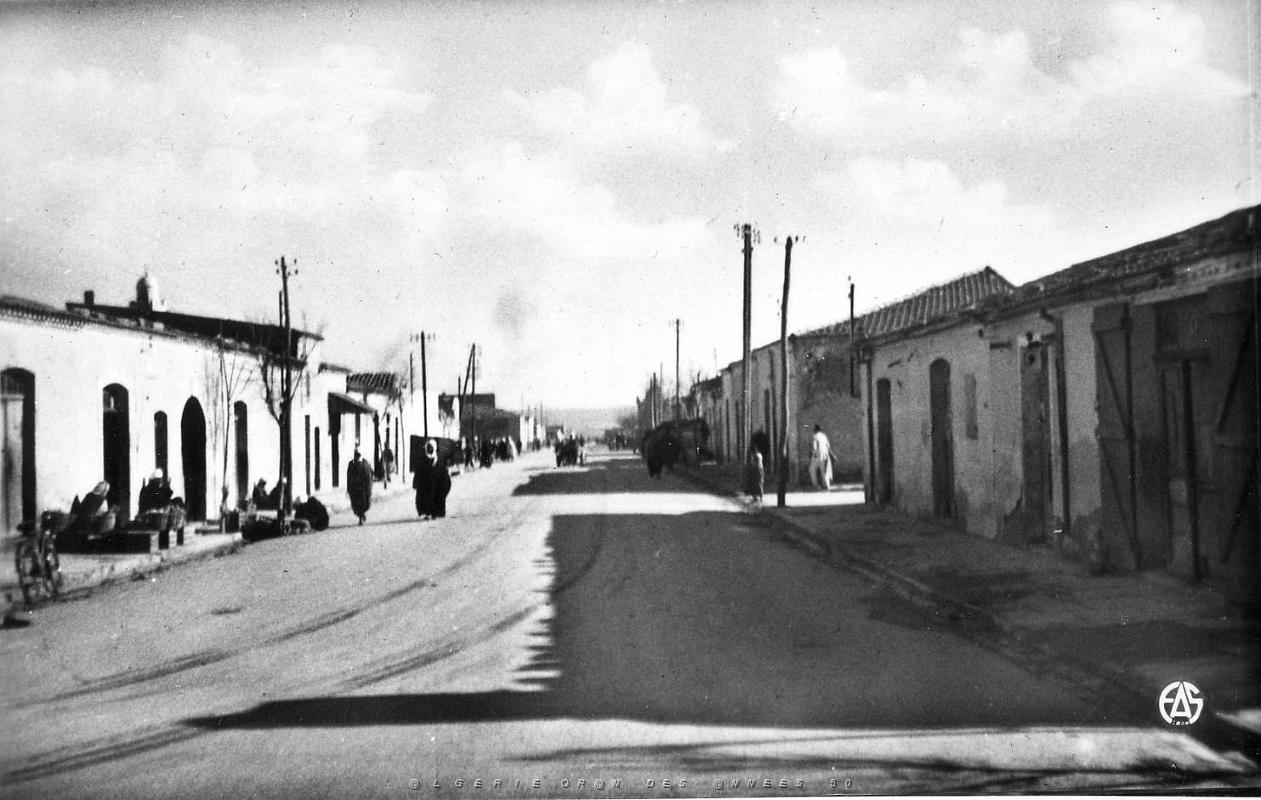 Mecheria 504- Rue principale COLLECTION DES AMIS DE ND DE SANTA CRUZ.jpg